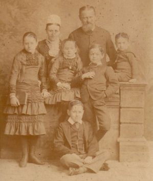 Emily Dibblee (nee Binney) and family