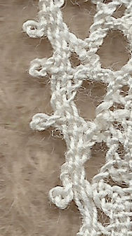 Bobbin lace - picot and cloth headside