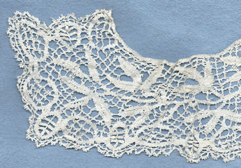 Bedfordshire lace collar
