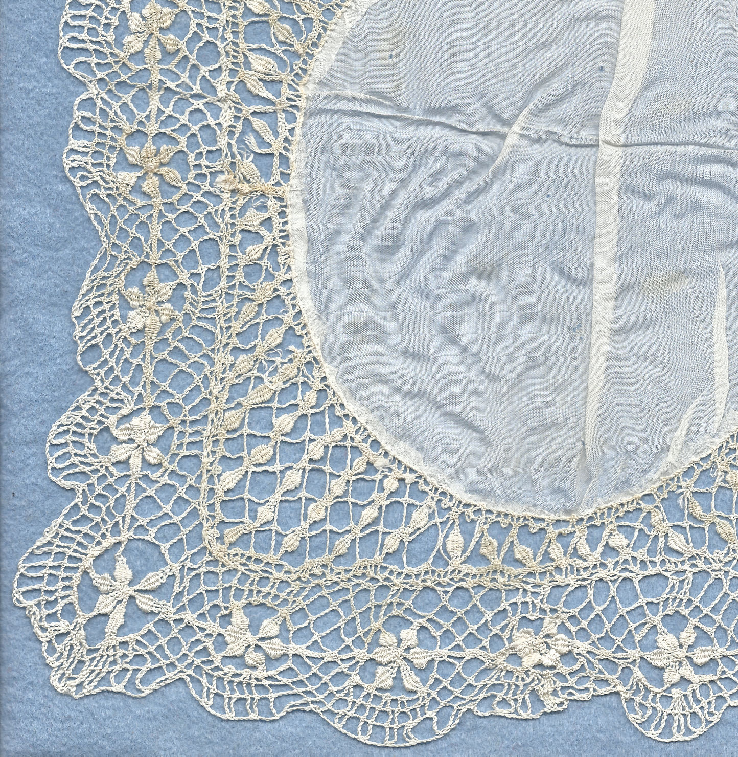 Maltese lace mat