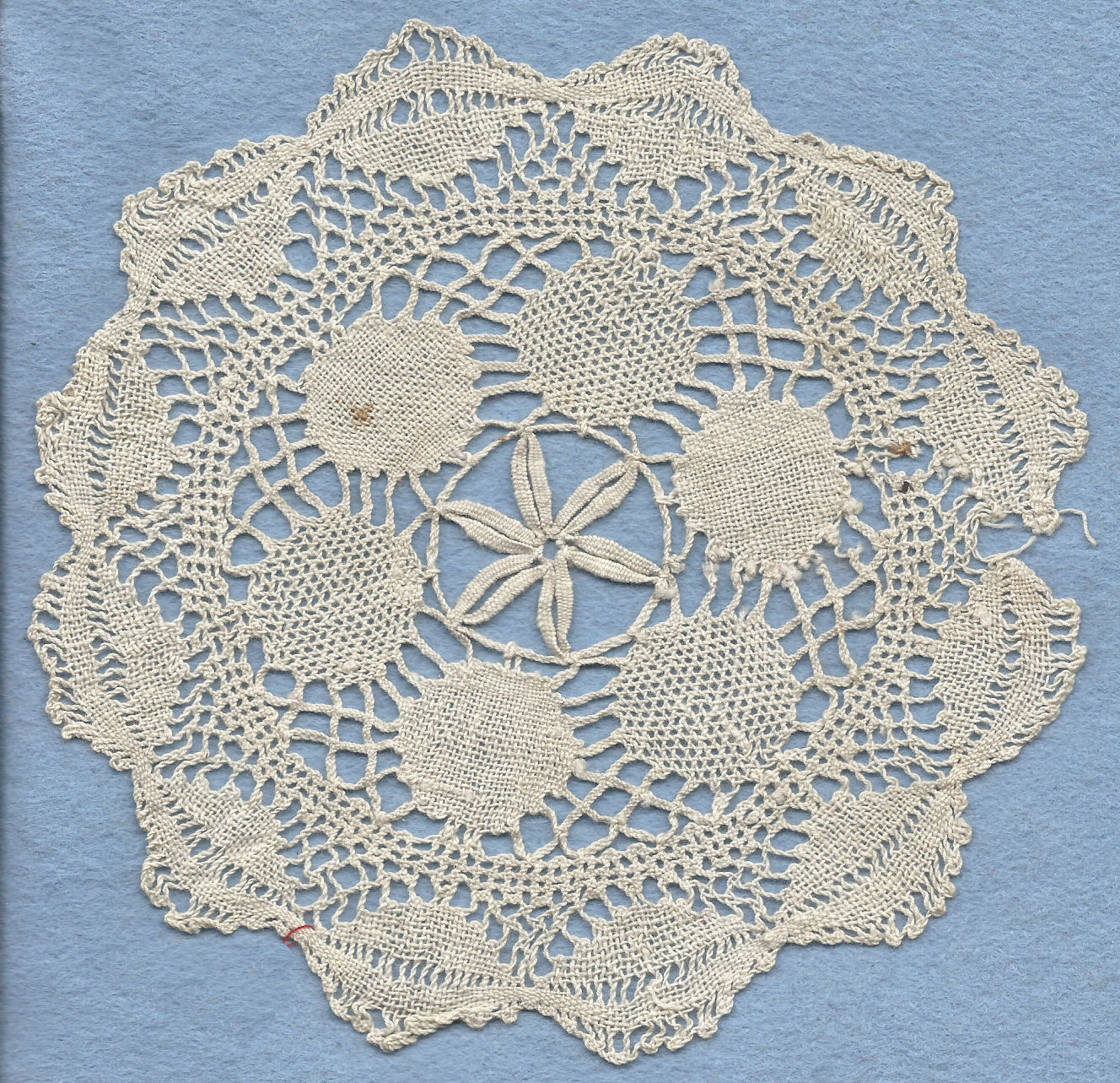 Bedfordshire lace mat