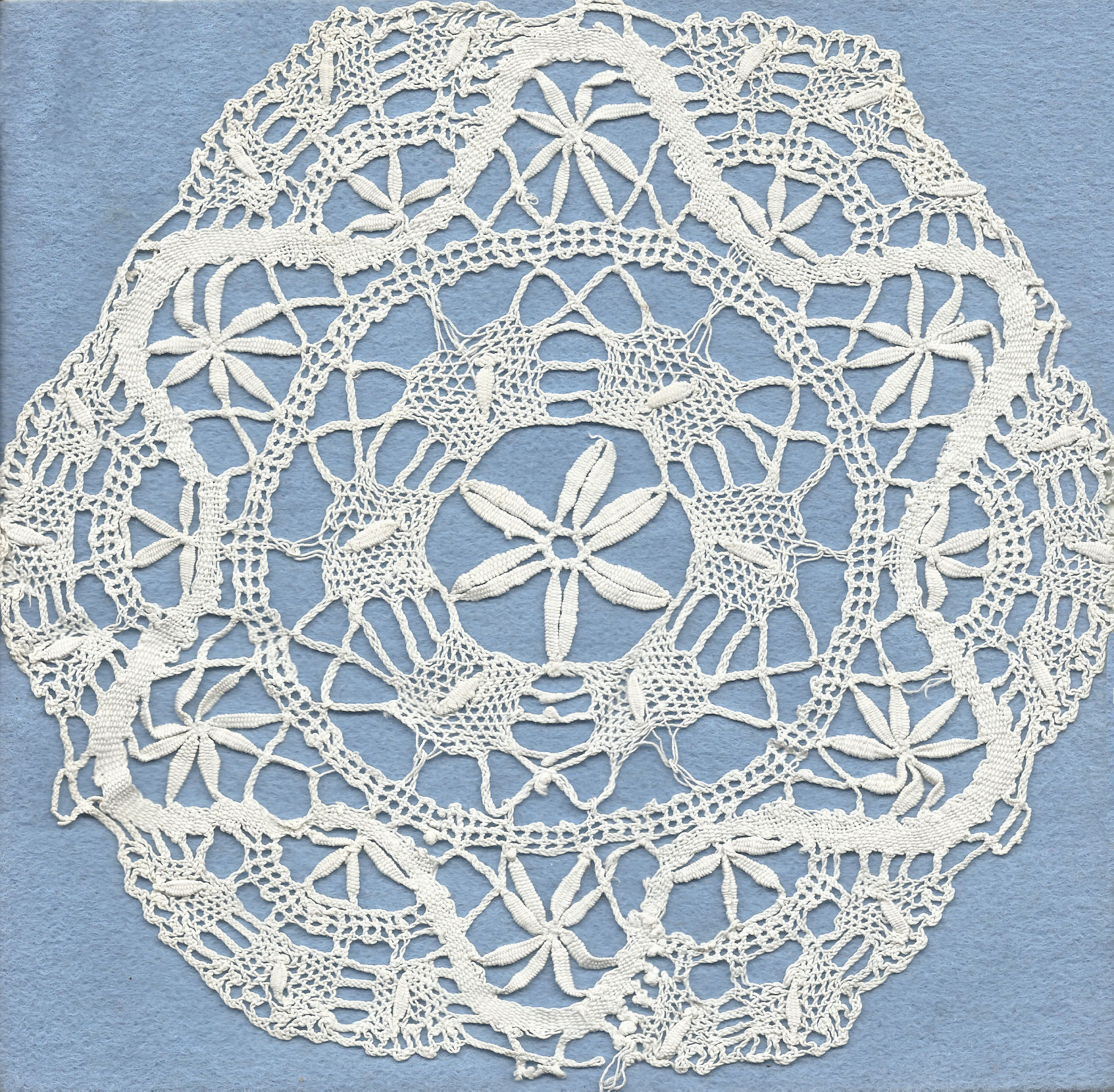 Bedfordshire lace mat