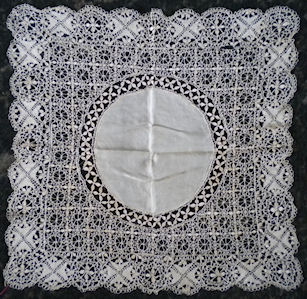 Maltese lace mat