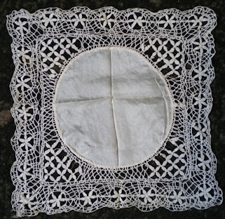 Maltese lace mat