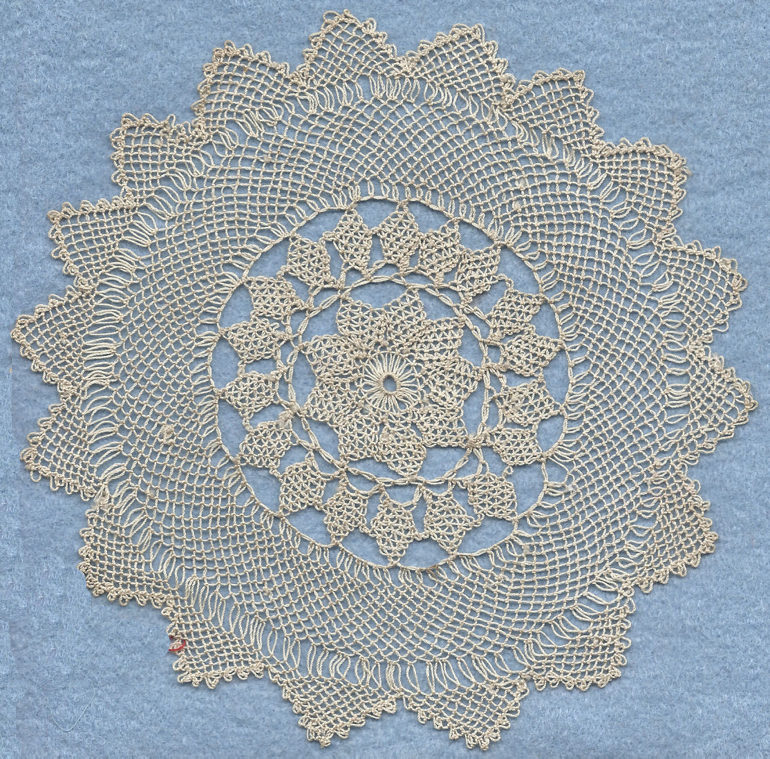 Netted lace