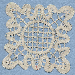 Bobbin tape lace - mat