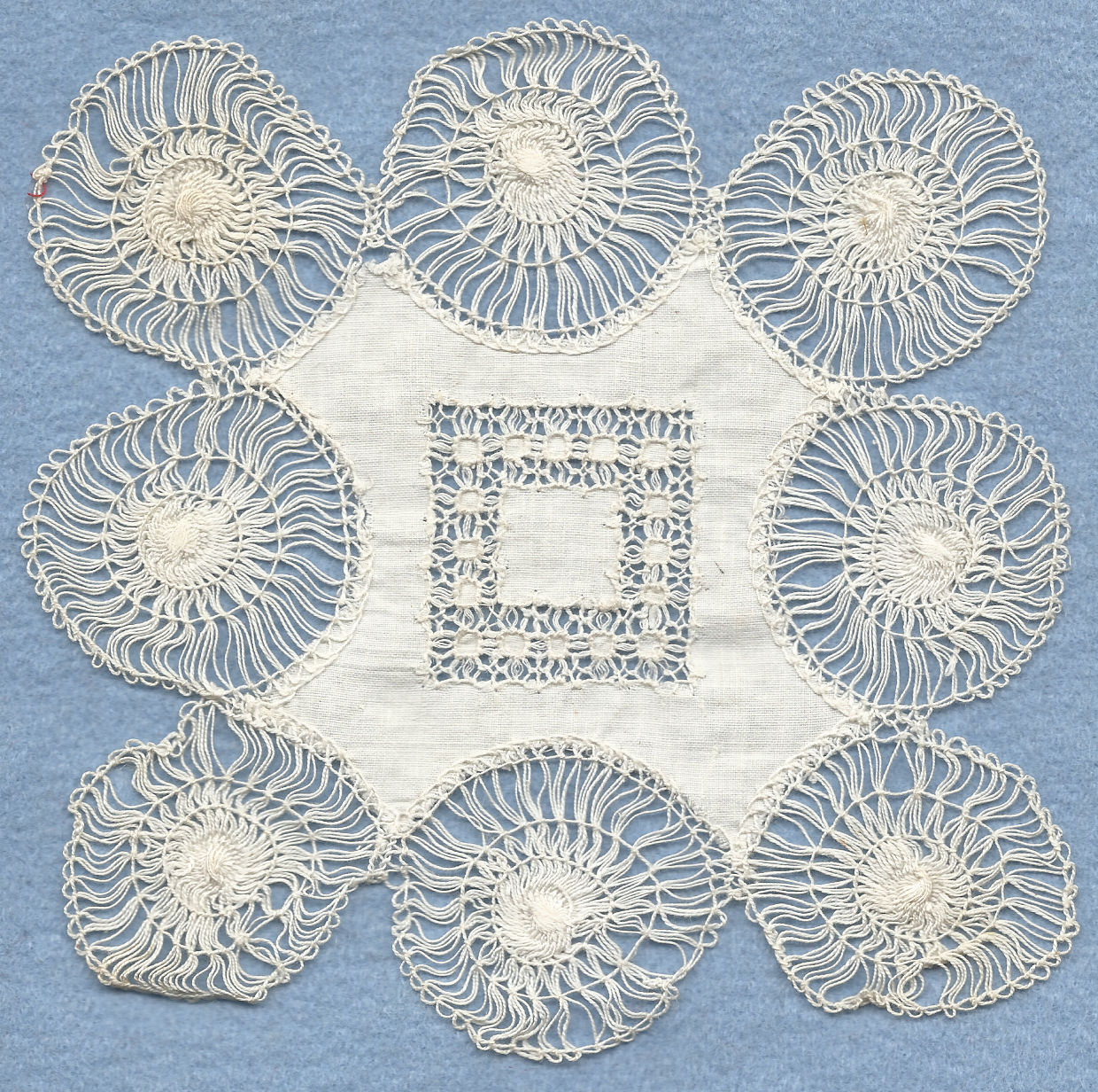 Tenerife lace mat