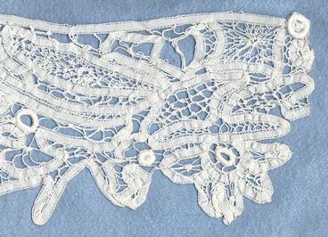 Mixed tape lace - collar