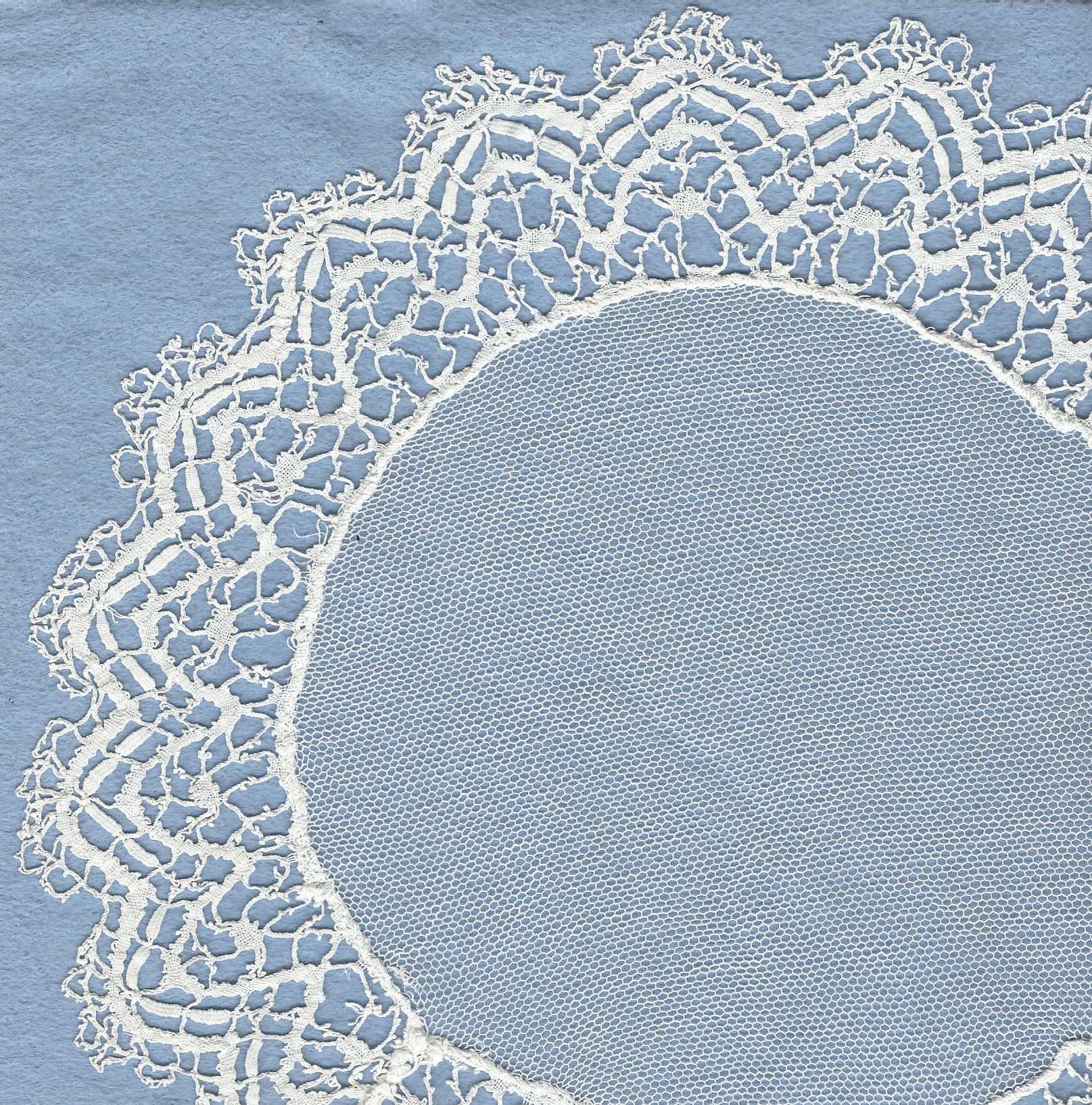 Bedfordshire lace mat