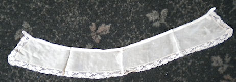 Machine lace collar