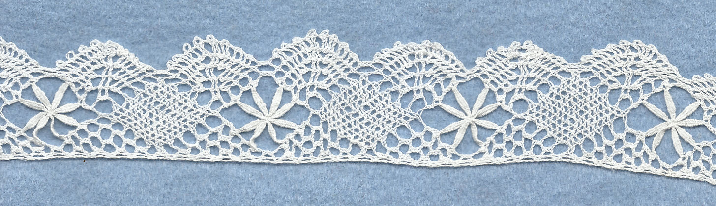 Torchon edging