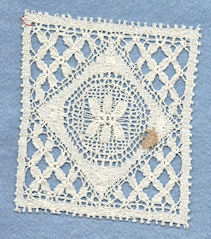 Lace mat