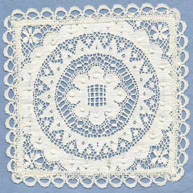 Lace mat