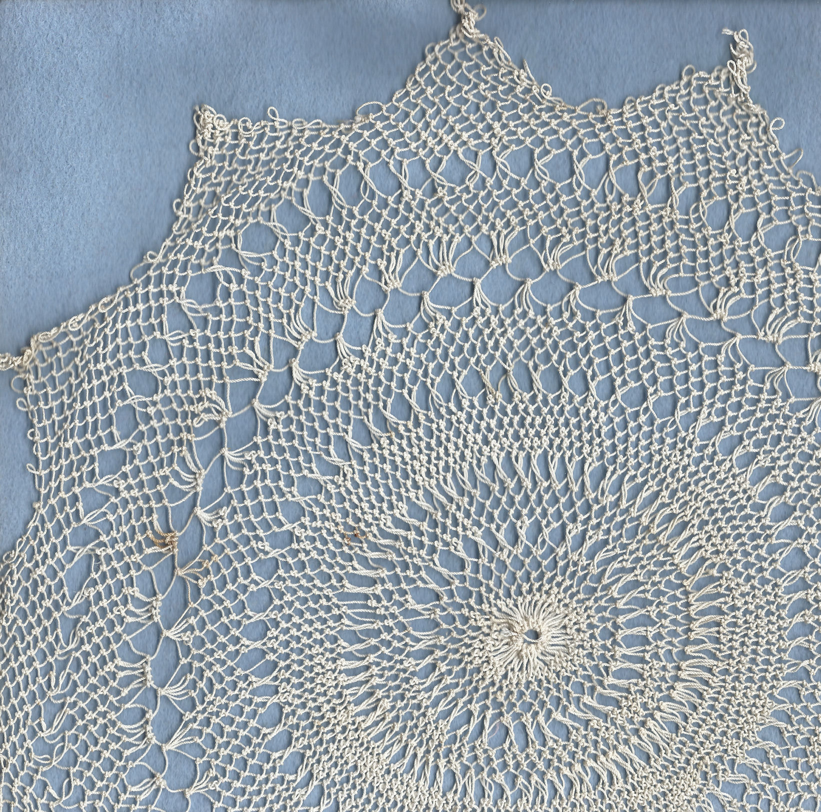 Netted lace