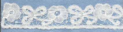 Motif lace - cuff