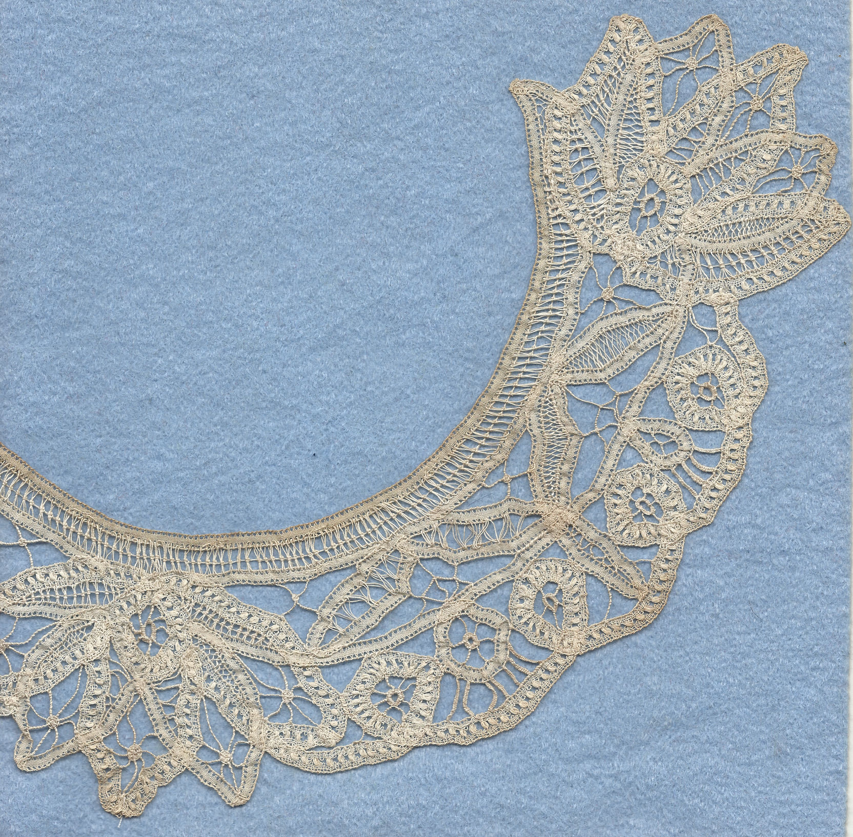 Mixed tape lace - collar