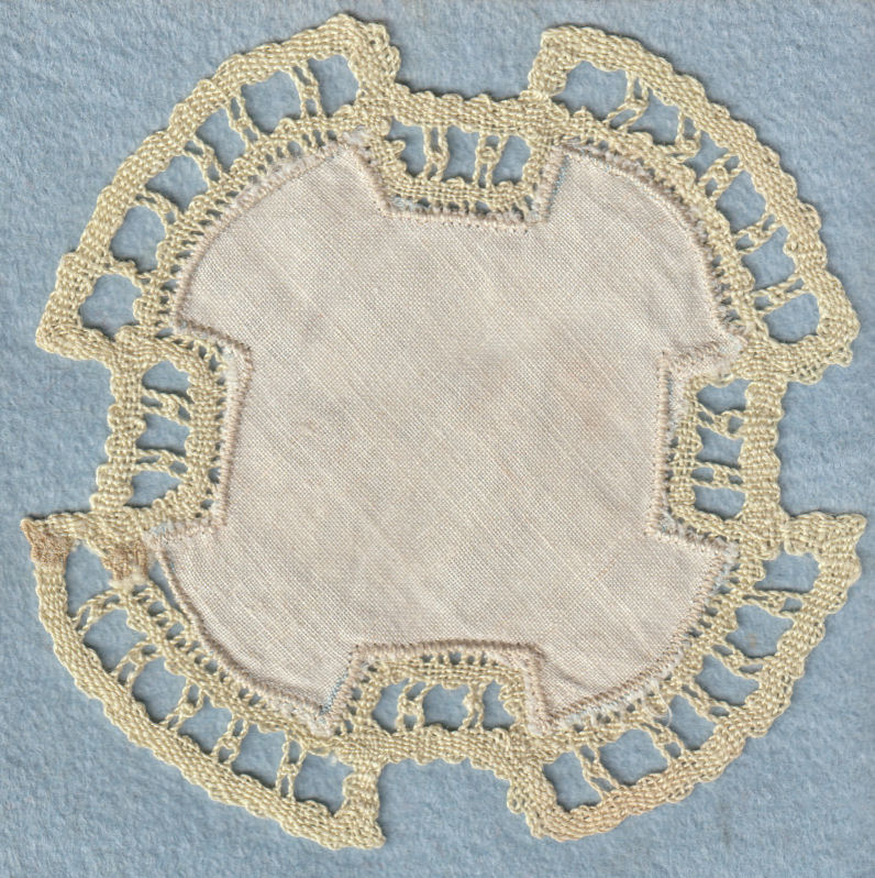 Lace mat