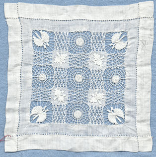 Nanduti lace 