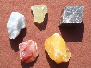 Coloured calcite