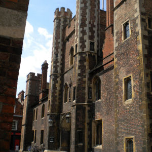 Queens gatehouse (C15)