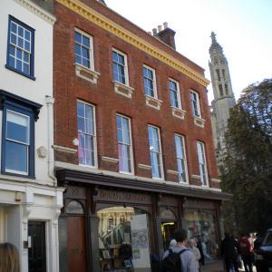 22, Kings Parade