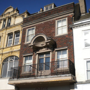 5 Market Hill (C17)