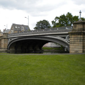Victoria Bridge