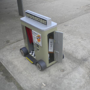 Dinky photobooth, Mill Road bridge