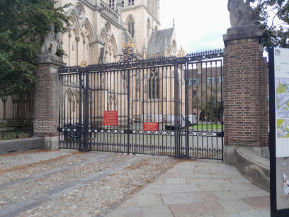 St Johns gate